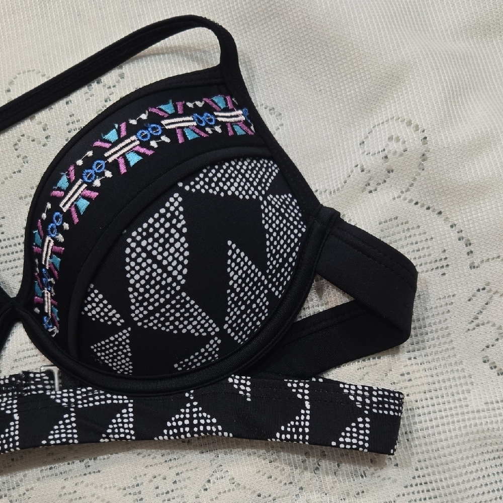 SO Black and White Geometric Bra Sz M - Picture 2 of 7
